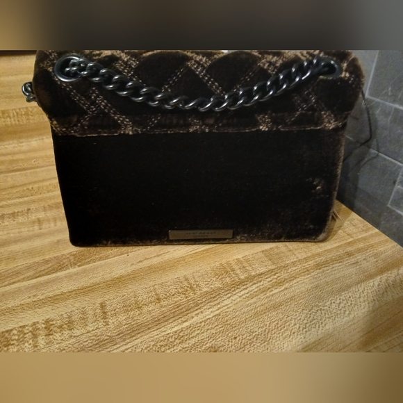 Kurt Geiger NWT Brown Velvet Embelished Kensington W/Dustbag - Picture 6 of 9